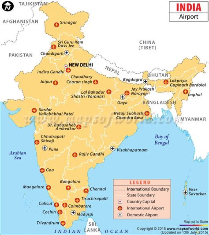 Does Mumbai have 2 airports?