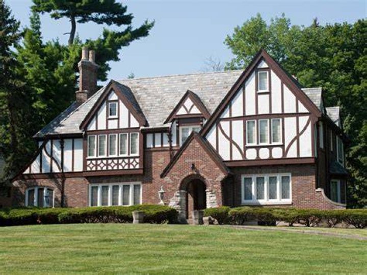 Where are Tudor homes popular?